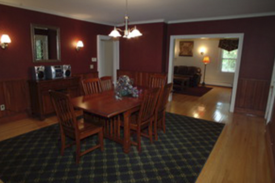 Dining room in The Chalet House