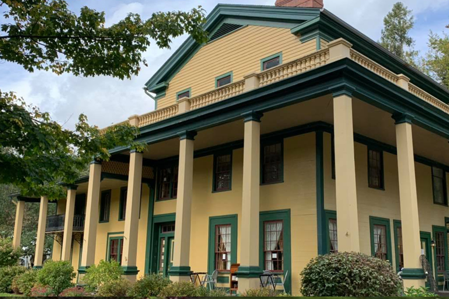 Glen Iris Inn exterior